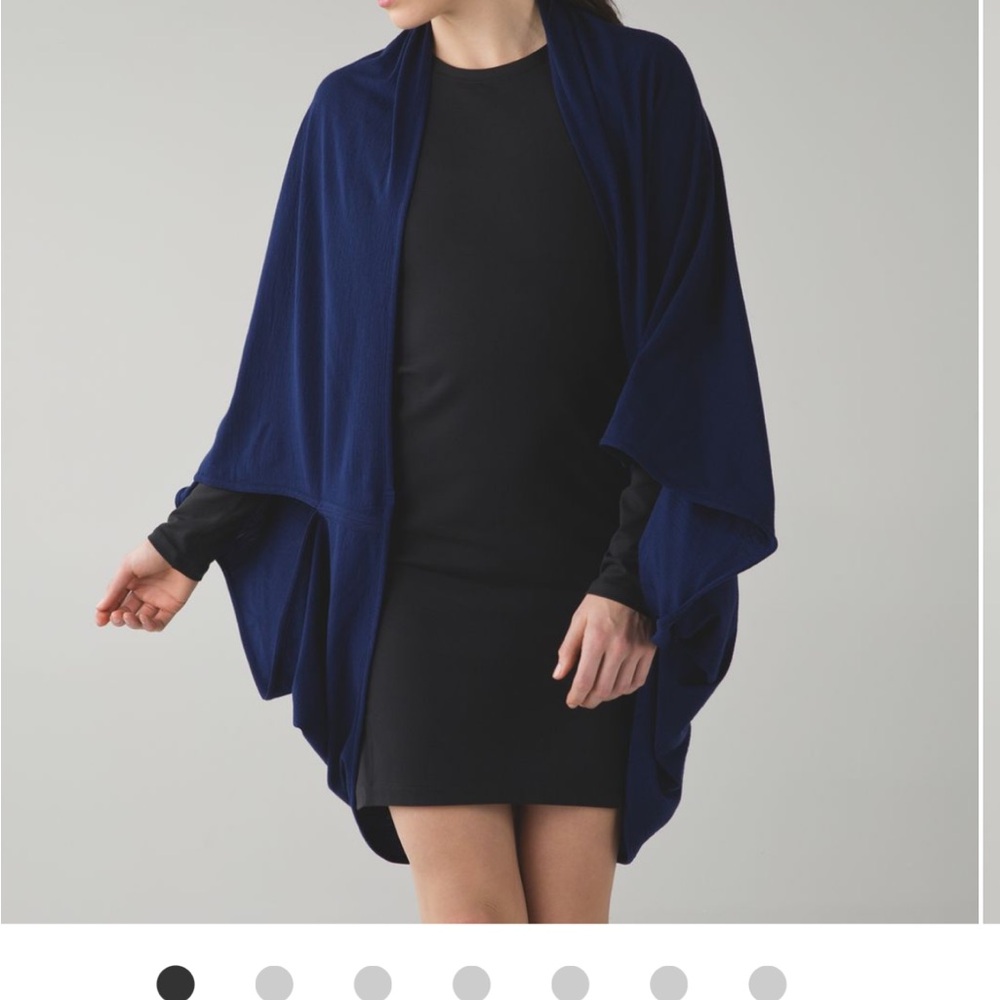 Lululemon sage scarf